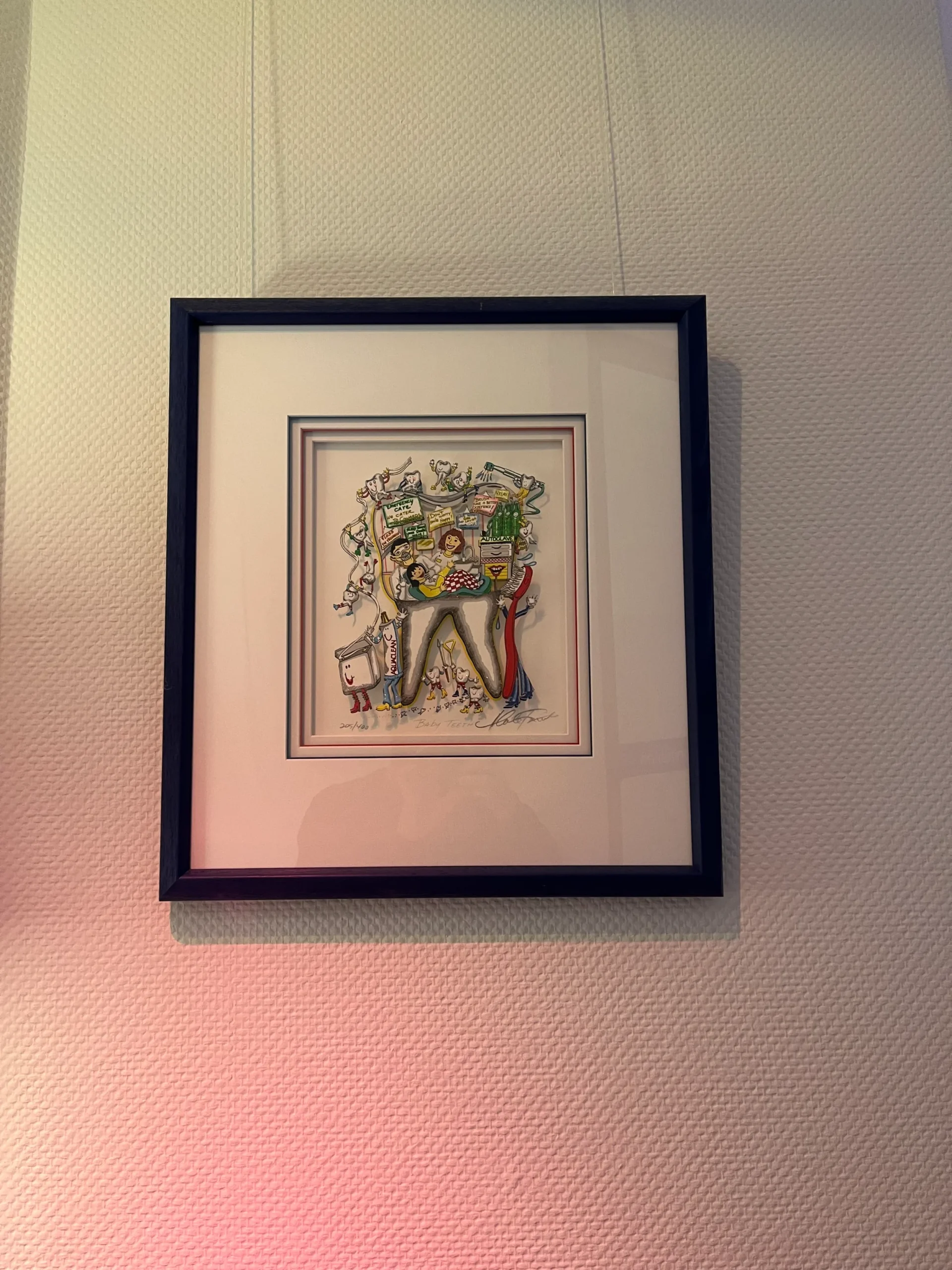 Gerahmtes Bild an der Wand der Zahnarztpraxis Dr. Staubach